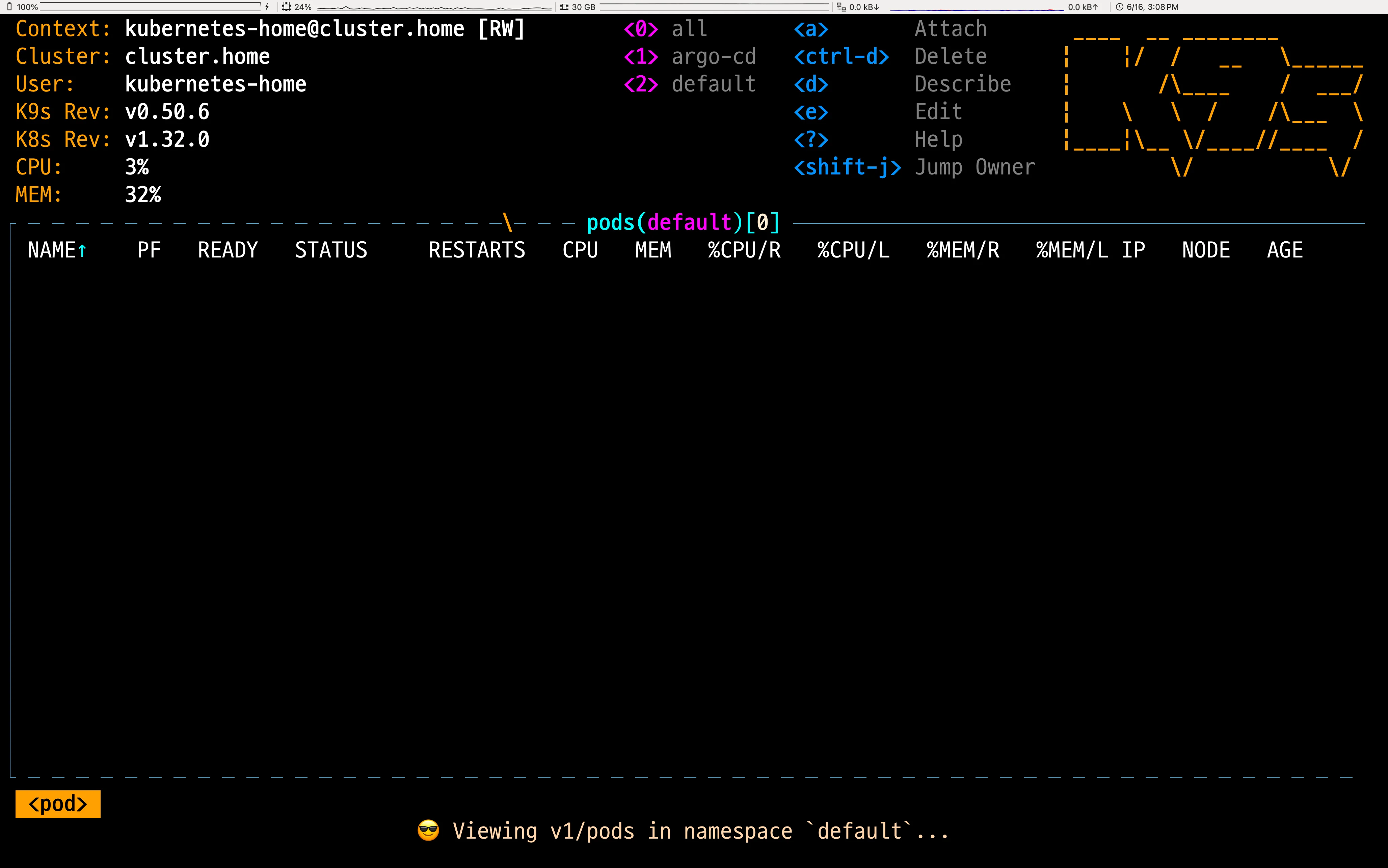 K9s 실행 직후 화면. pods(default) 뷰에 Pod가 없어 빈 목록이 표시됨