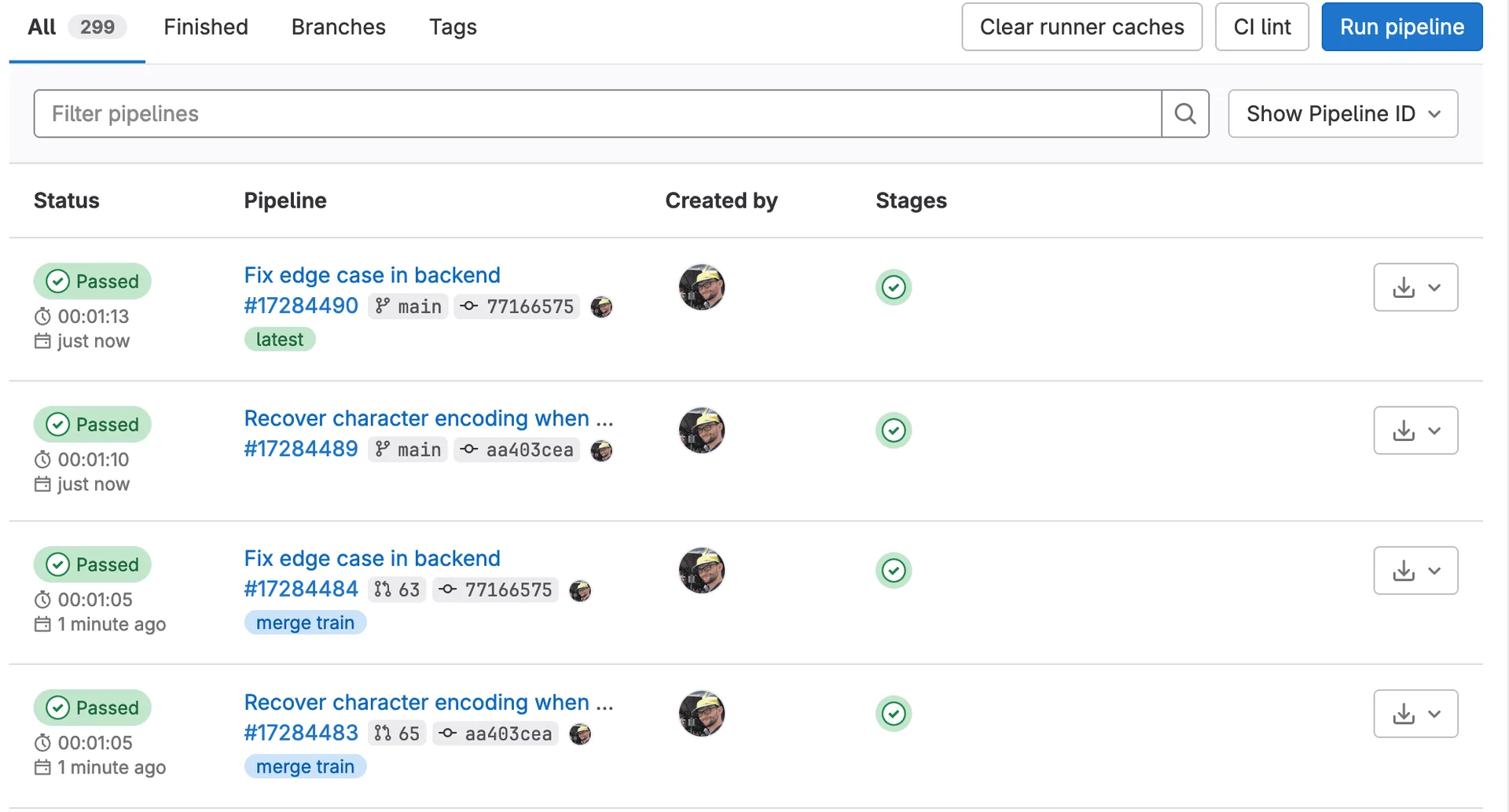 semi-linear 기록이 있는 Fast-forward Merge Train 화면. 출처=GitLab