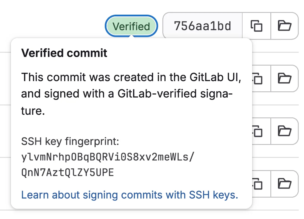 ‘Verified’ 배지와 함께 표시된 커밋. 출처: GitLab